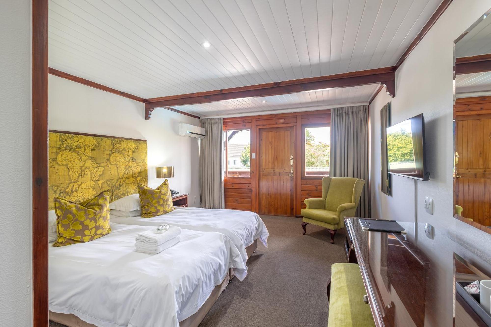 Knysna Log-Inn Hotel Экстерьер фото
