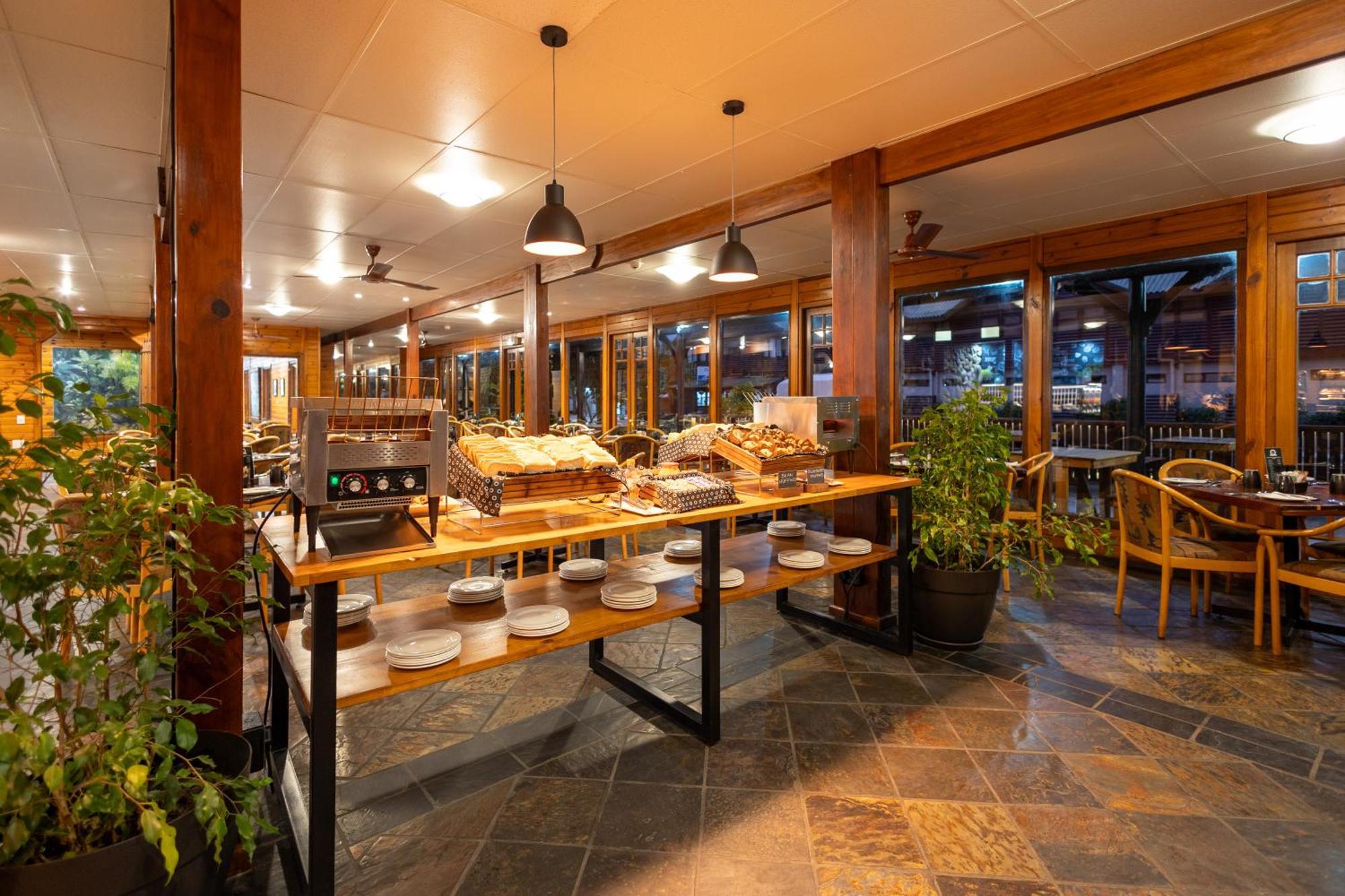 Knysna Log-Inn Hotel Экстерьер фото